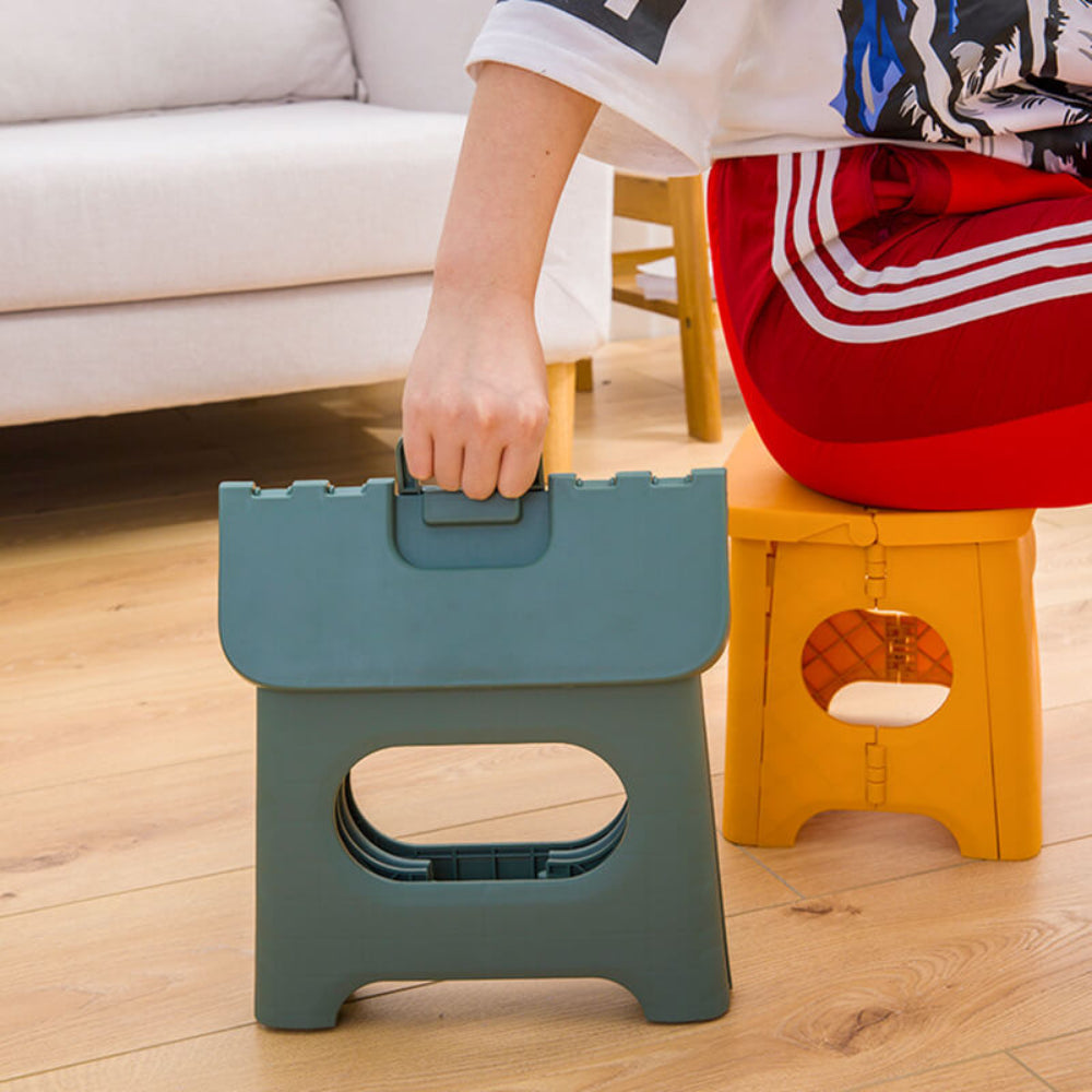 Compact Folding Stool with Handle – Ideal for Home and Travel