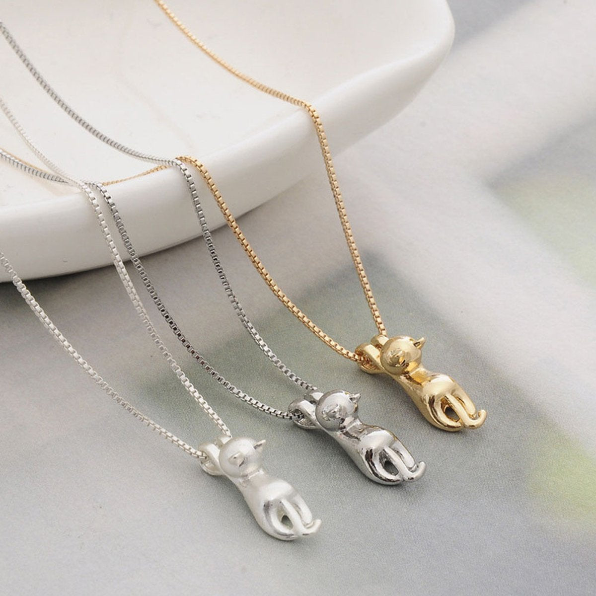 PurrLuxe | Elegant Cat Love Collar