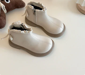 Klassische Rüschenschuhe aus Leder für Kinder – Bequem und Warm