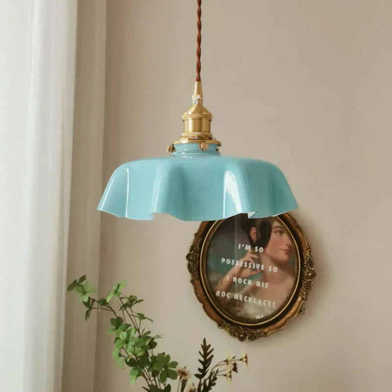 Elegante Messing-Pendelleuchte für stilvolle Akzente
