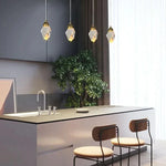 Elegante LED-Hängelampe mit facettiertem Kristallschirm