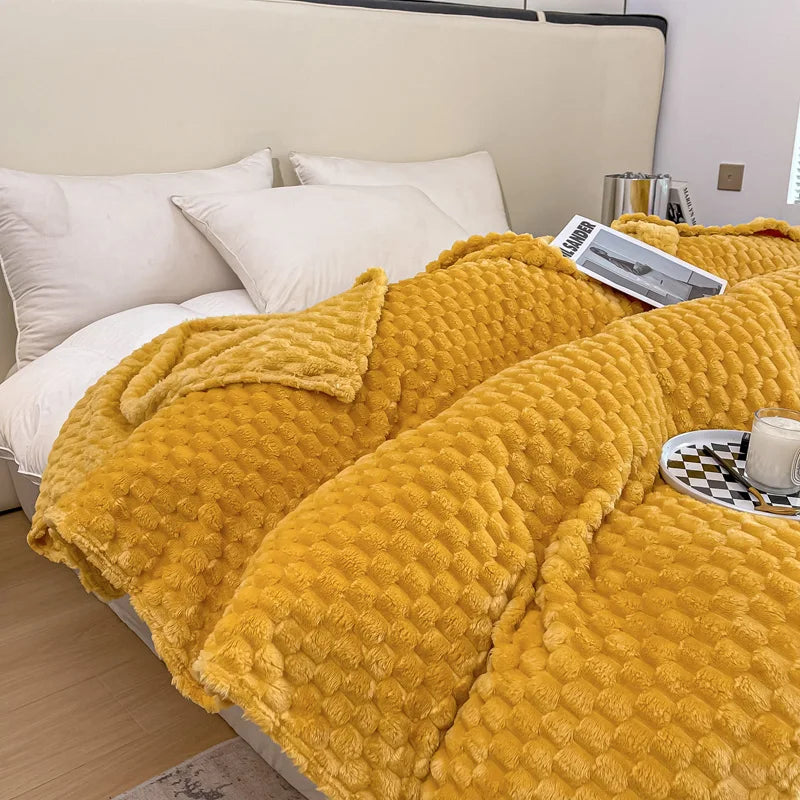Snuggle Blanket – Comfortable Velvet Blanket for Sofa and Bed