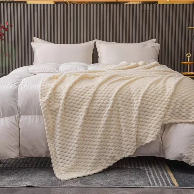 Snuggle Blanket – Comfortable Velvet Blanket for Sofa and Bed