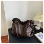 Elegante Schultertasche mit großem Fassungsvermögen – Althea Design