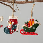 Klassische Weihnachtsdekoration – Hängende Weihnachtsstrümpfe mit Elchmotiv