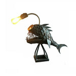 Handgefertigte Tischlampe für Angler – Verstellbare Lampe mit Fischmotiv