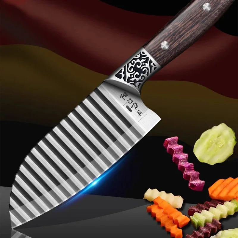 Elegantes Küchenmesser mit Holzgriff und Rillen-Design