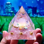 Orgonit-Pyramide mit Amethystpendel – Energie, Schutz und Dekoration