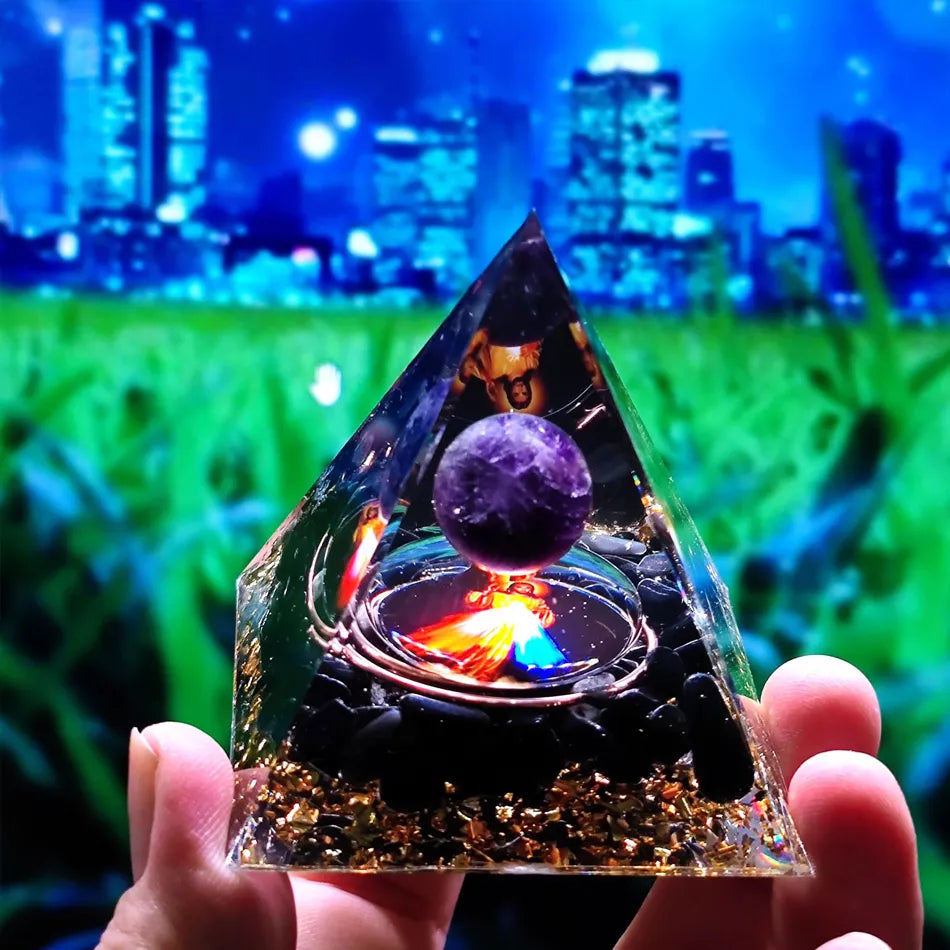 Orgonit-Pyramide mit Amethystpendel – Energie, Schutz und Dekoration