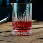 Elegantes Cocktailmixglas für perfekte Drinks