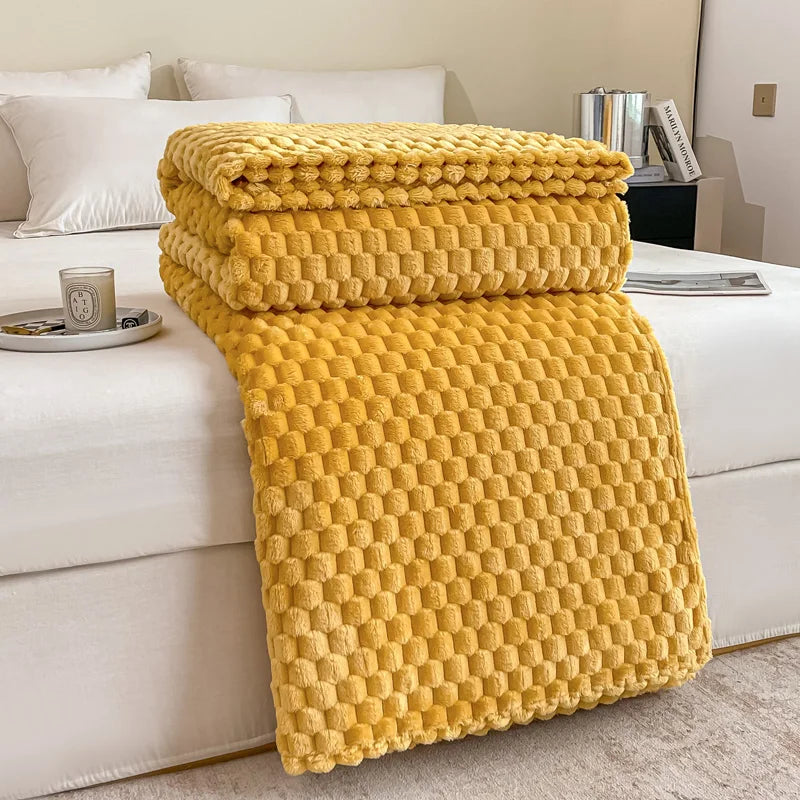 Snuggle Blanket – Comfortable Velvet Blanket for Sofa and Bed