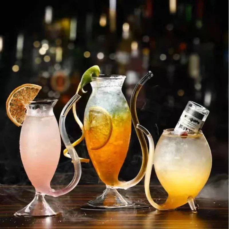Kreative geometrische Weingläser und Cocktailgläser