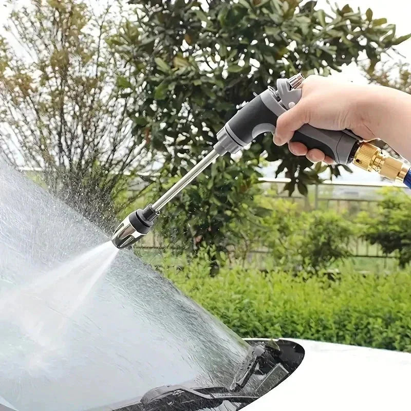 Flexibler Gartenschlauch mit Hochdruck-Spritzdüse und Knickschutz