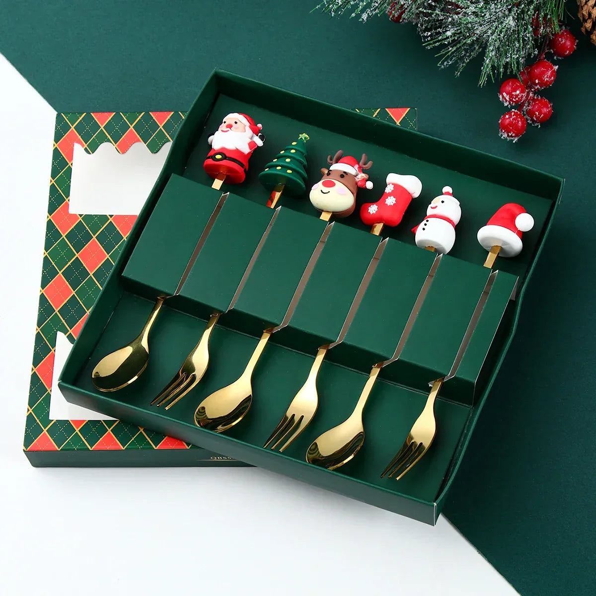 Weihnachtsbesteck Set mit Goldlöffel und Gabel im Santa Claus Design