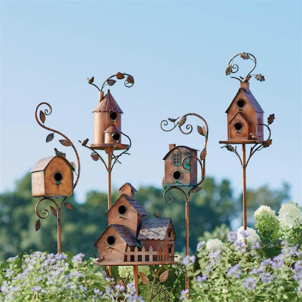 Dekorativer Vogelhaus für den Garten - BirdHaven Voltyx