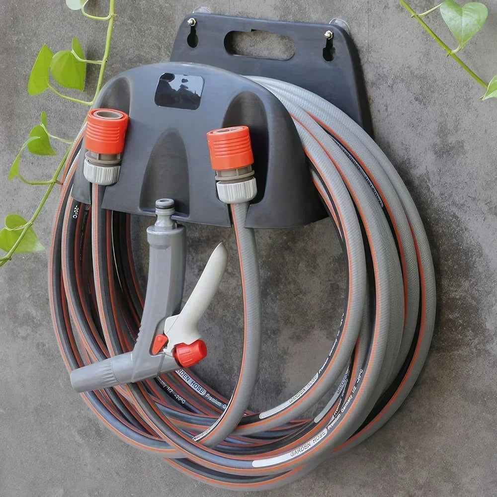 Wandmontierter Schlauchhalter für den Garten – Ordnung im Handumdrehen