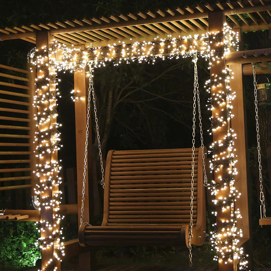10 Meter LED-Lichtschlauch mit 1000 warmweißen Lichtern für Innen und Außen