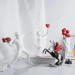 Moderne Skulpturenserie: Blumenwerfer Statue