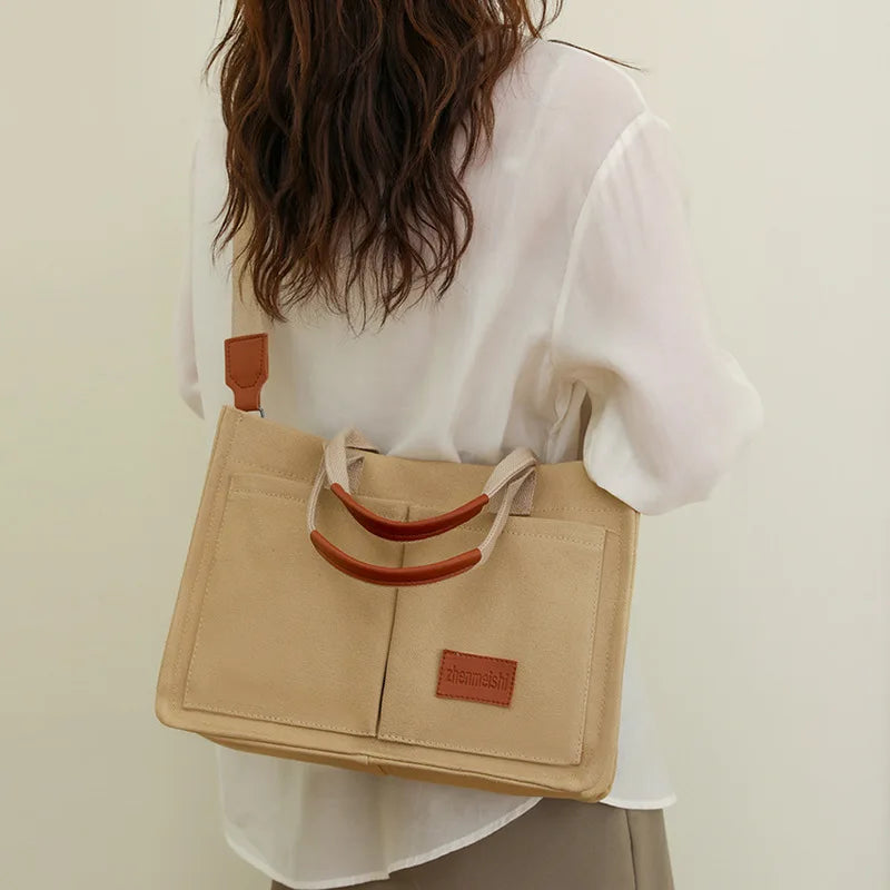 Elegant women's handbag for everyday and business use