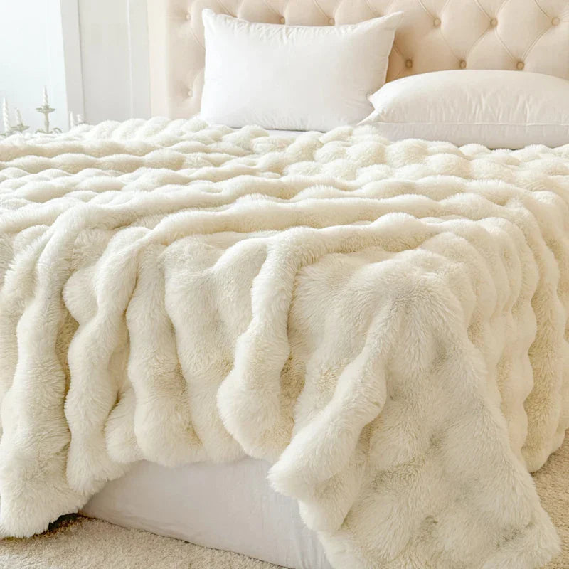 Cozy Cuddly Blanket | Double-Layer & Super Soft | Easy-Care Fleece