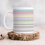 Kreative Kaffeetasse mit verstecktem Ausdruck