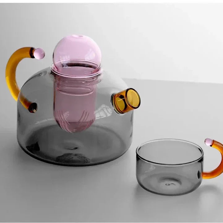 Lebendige Mini-Teekanne für aromatischen Genuss