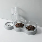 Multifunktionale Futterstation mit Wasserspender für Haustiere