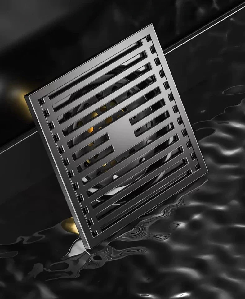 Quadratischer Edelstahl Bodenablauf AquaShield