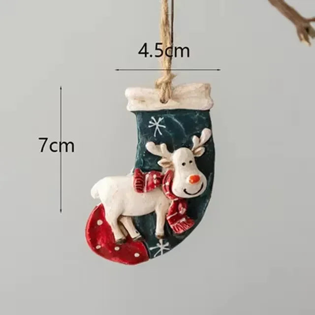 Klassische Weihnachtsdekoration – Hängende Weihnachtsstrümpfe mit Elchmotiv