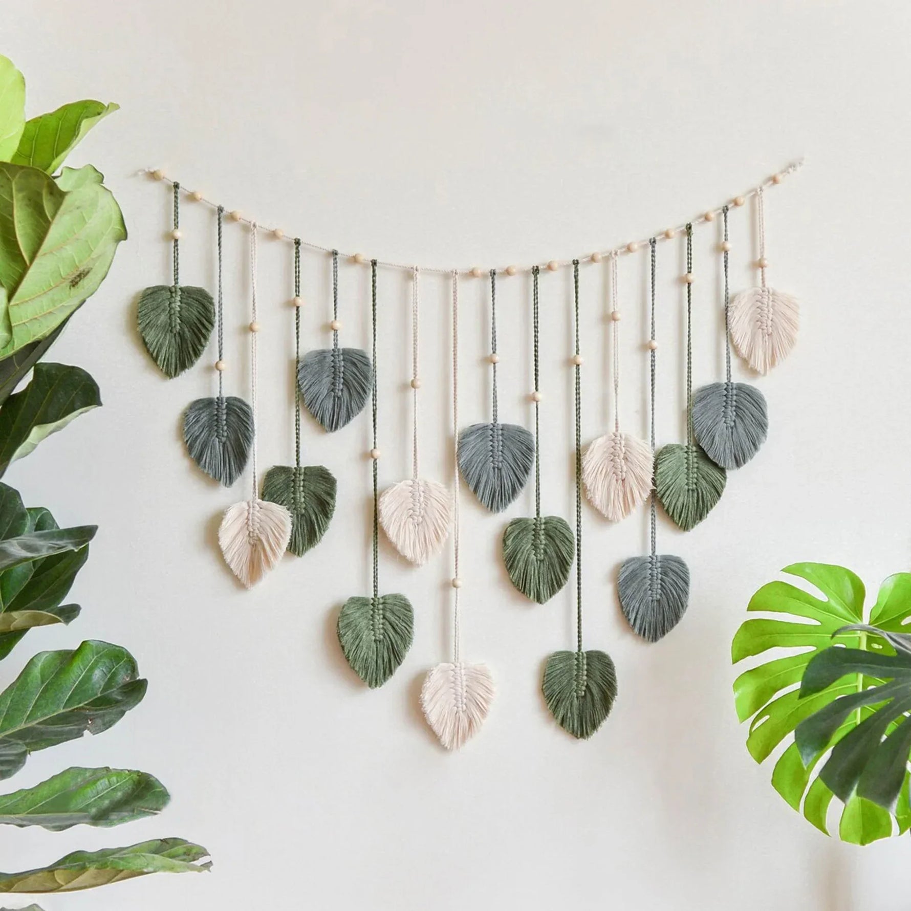 Makramee Wandbehang aus Blattdesign