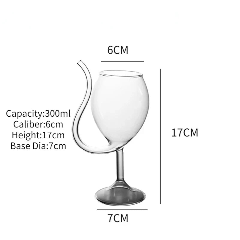 Kreative geometrische Weingläser und Cocktailgläser