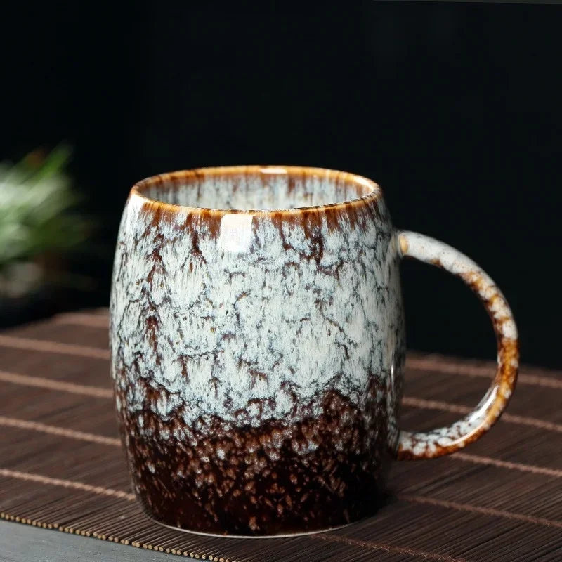 Keramiktasse in Weiß mit Athena-Motiv