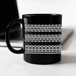 Kreative Kaffeetasse mit verstecktem Ausdruck