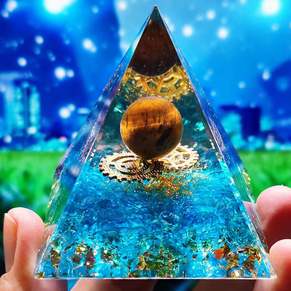 Orgonit-Pyramide mit Amethystpendel – Energie, Schutz und Dekoration