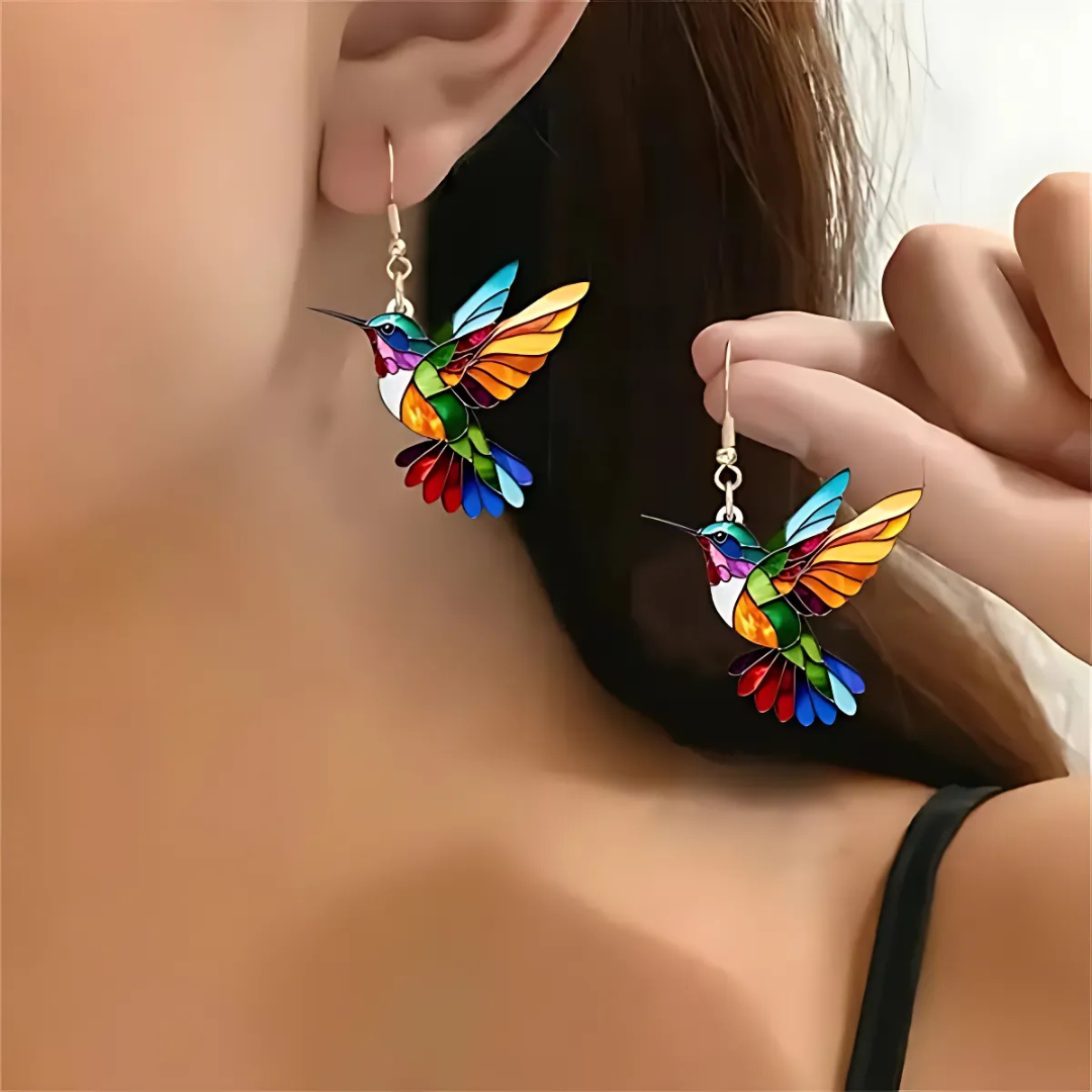Samantha - Stylish Hummingbird Necklace