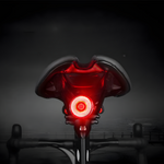Schlanke Fahrrad-Rückleuchte mit automatischem Bremsensor und Lichtdetektion
