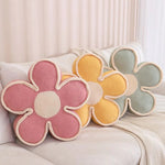 Pastellfarbener, weicher Blumen-Kissenbezug
