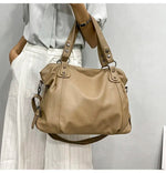Elegante Schultertasche mit großem Fassungsvermögen – Althea Design