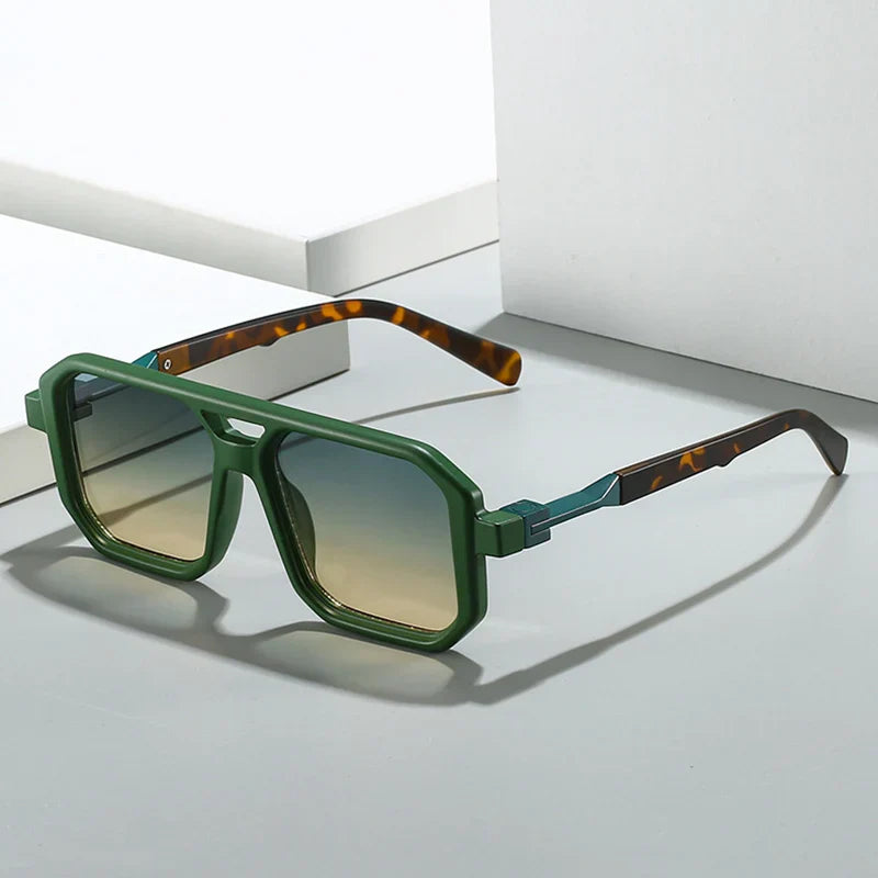 Luxuriöse Sonnenbrille in lebendigen Farben