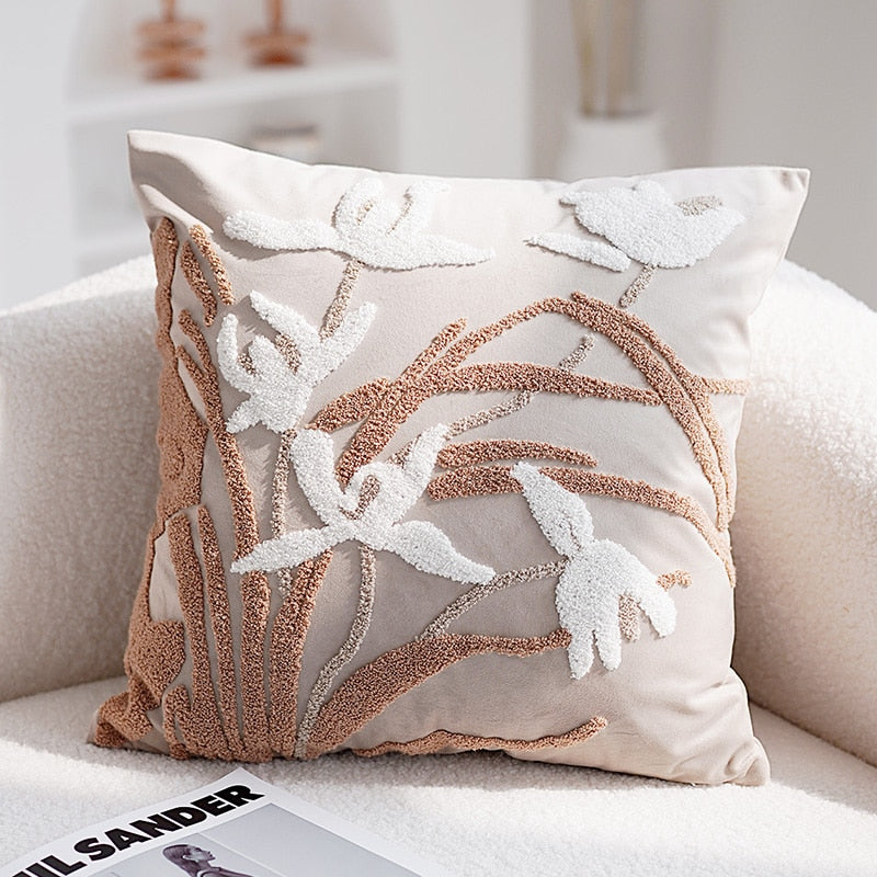 Luxuriöser Samt-Kissenbezug mit Orchideenmotiv