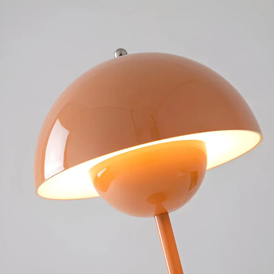 Elegant Scandinavian Style Table Lamp - NordicBeam