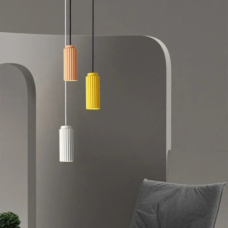 Moderne LED Hängeleuchte – Stilvolle Glaspendelleuchte für Wohnräume