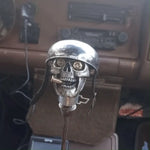 Kreativer Gangschalthebel aus Chromlegierung mit Totenkopf-Design