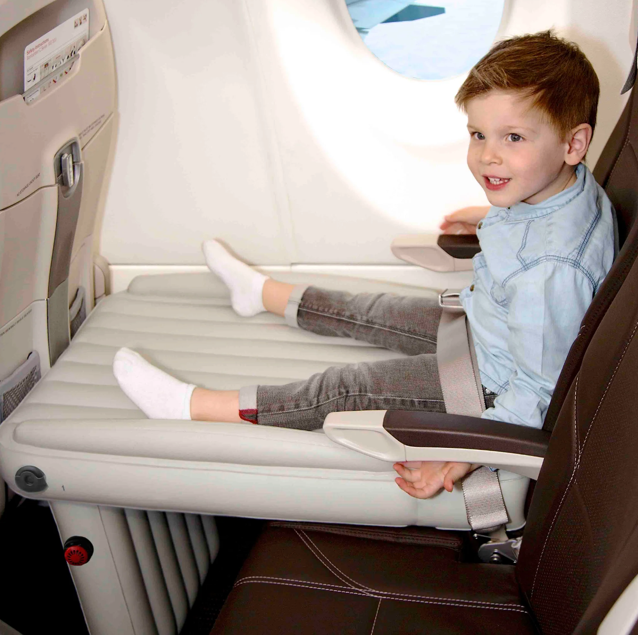 KiddieDream Flugbett | Für Kinder bis 5 Jahre | Aufblasbar & Leicht | Mit Handpumpe