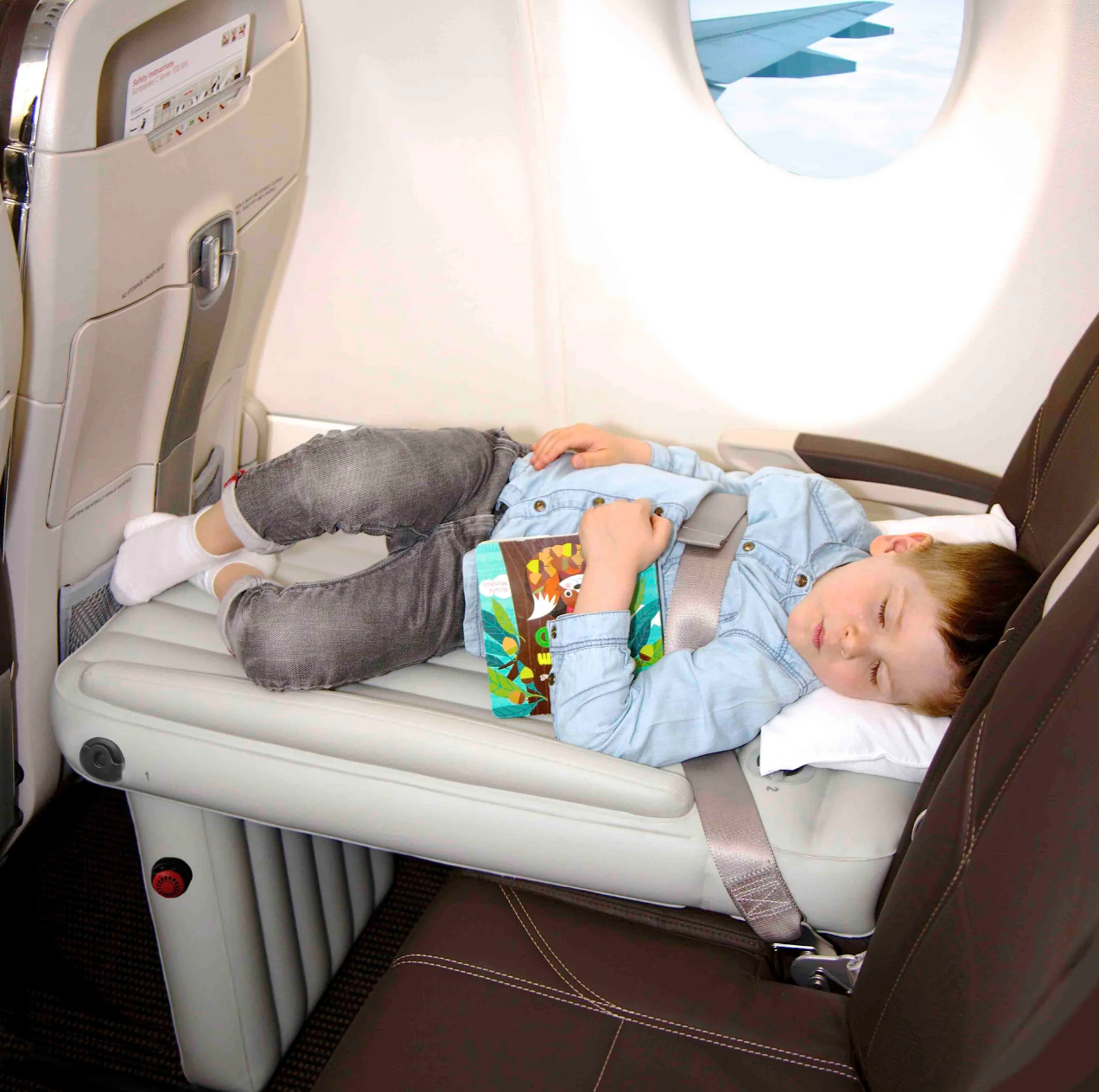 KiddieDream Flugbett | Für Kinder bis 5 Jahre | Aufblasbar & Leicht | Mit Handpumpe