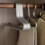 Stylish Metal Hanger Set – 5 Pieces for Your Wardrobe