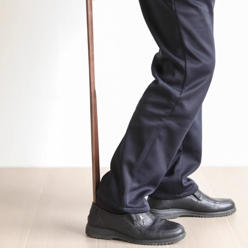 Stylish Shoehorn Made of Beechwood – Simple and Elegant