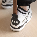 Stylish Shoehorn Made of Beechwood – Simple and Elegant