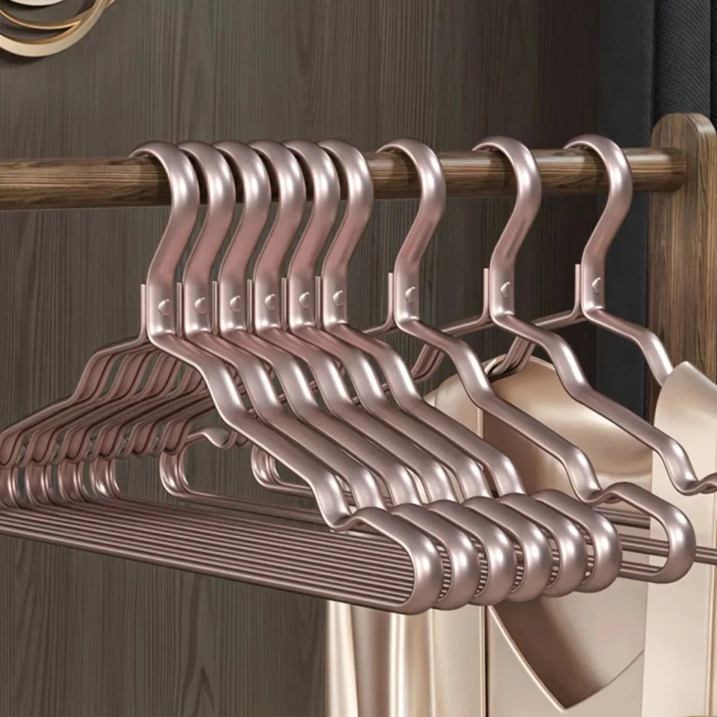 Stylish Metal Clothes Hangers for an Elegant Wardrobe (5 pieces)