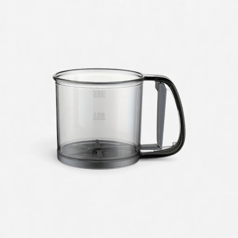 Mehl-Sieb mit Druckgriff – 250 ml Backhilfe